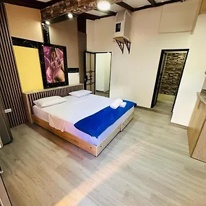 Hotel Lares 70 Laureles, Medellin