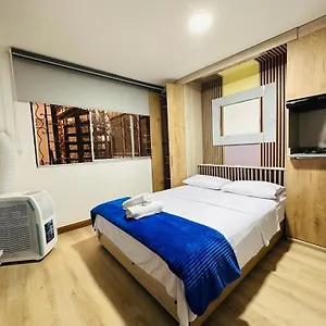 Hotel Lares 70 Laureles, Medellin